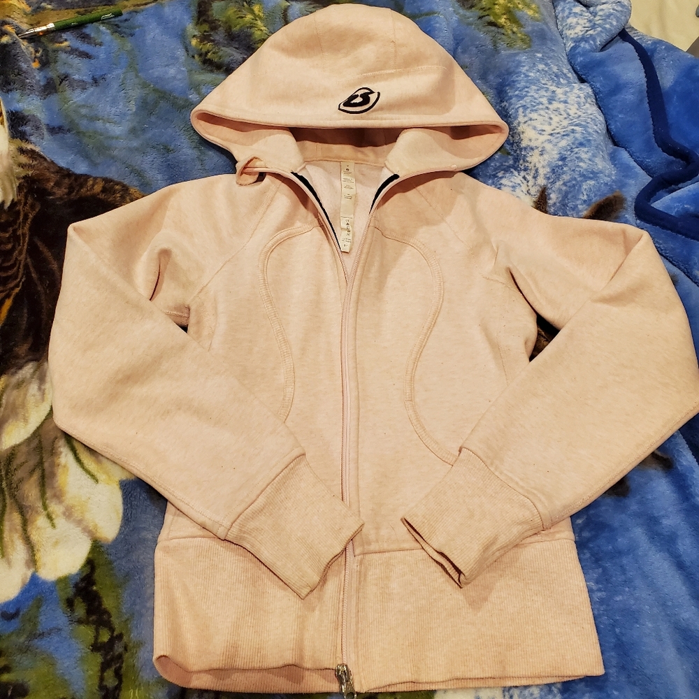 Baby pink lululemon scuba zipup hoody